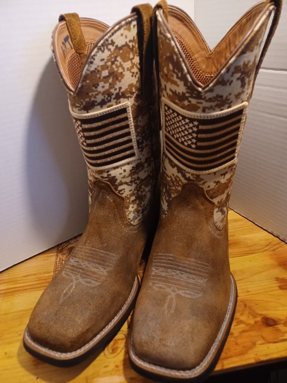 Ariat Men's Patriot Western Boots Size 8EE